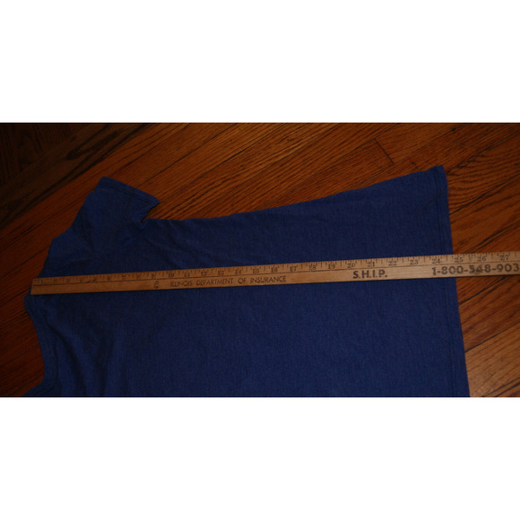 Nike Tee Chicago Cubs Women's Small Short Sleeve Vneck T-Shirt Athletic Cut - Picture 7 of 7